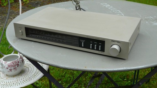 Tuner rotel 820 - rotel, ra